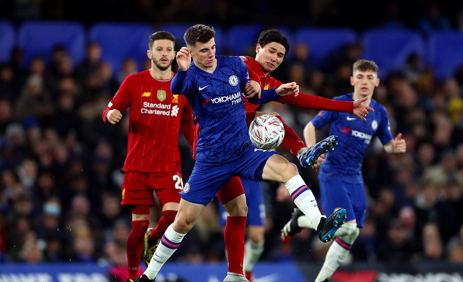 他是从谷底往上爬的那种人