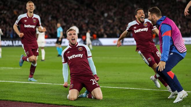 篮球湖人替补阵容得分爆炸，创赛季新高