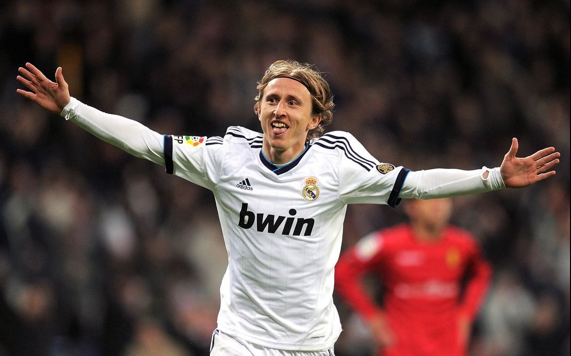 雷克瑟姆队长：在主场竟然有卡迪夫球迷挑衅我，我把他拳击了